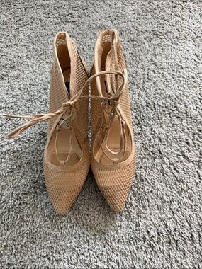 Jones New York Tan Lace-Up Pointed Toe Heels